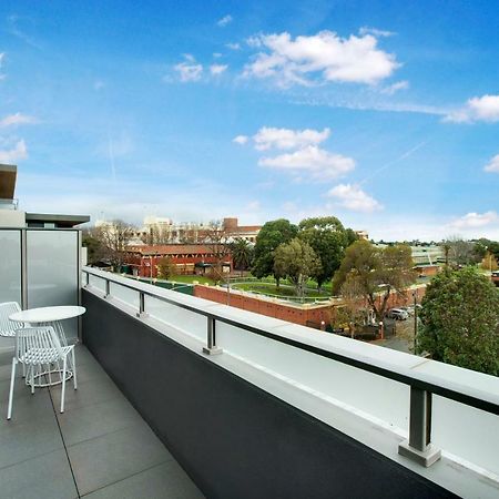 The Caulfield Aparthotel Melbourne Exterior photo